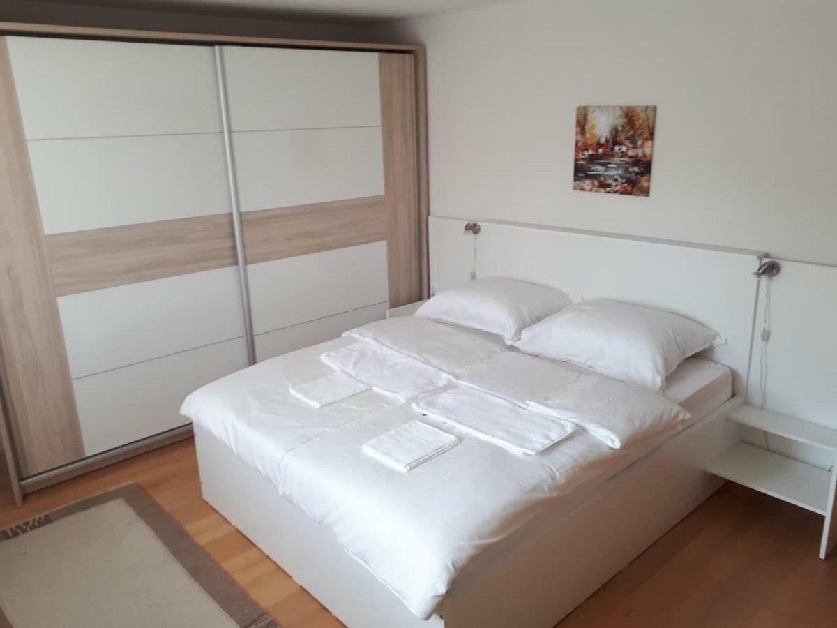 Our Way S Apartment With Airco And Own Garage Сараево Екстериор снимка